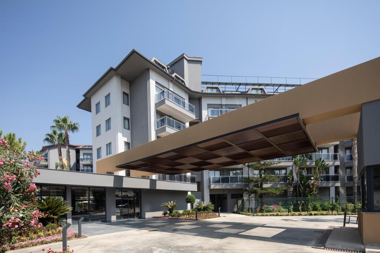 Garden & Hotel